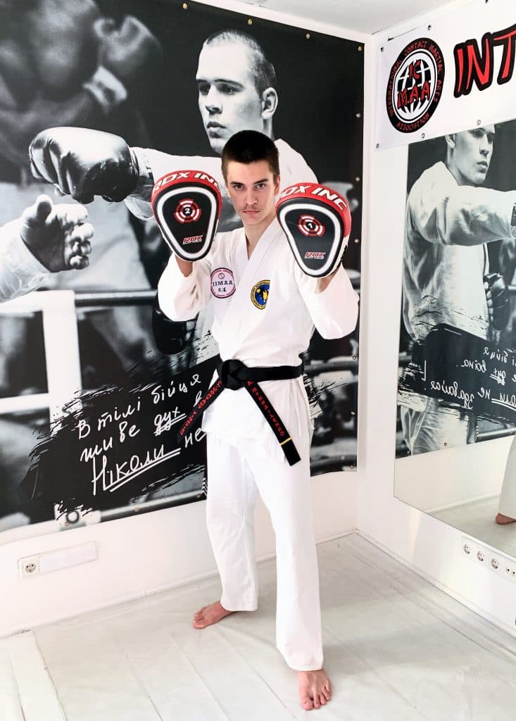 Михайленко Арсеній — тренер Fight Club IRBIS з кікбоксингу, Київ