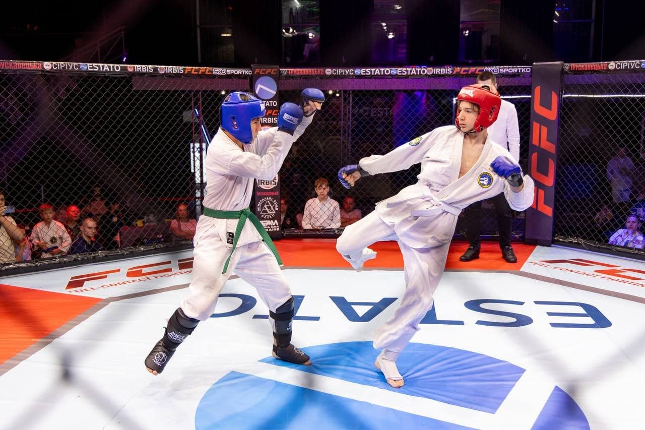 Відпрацювання техніки ММА у Fight Club IRBIS, Київ