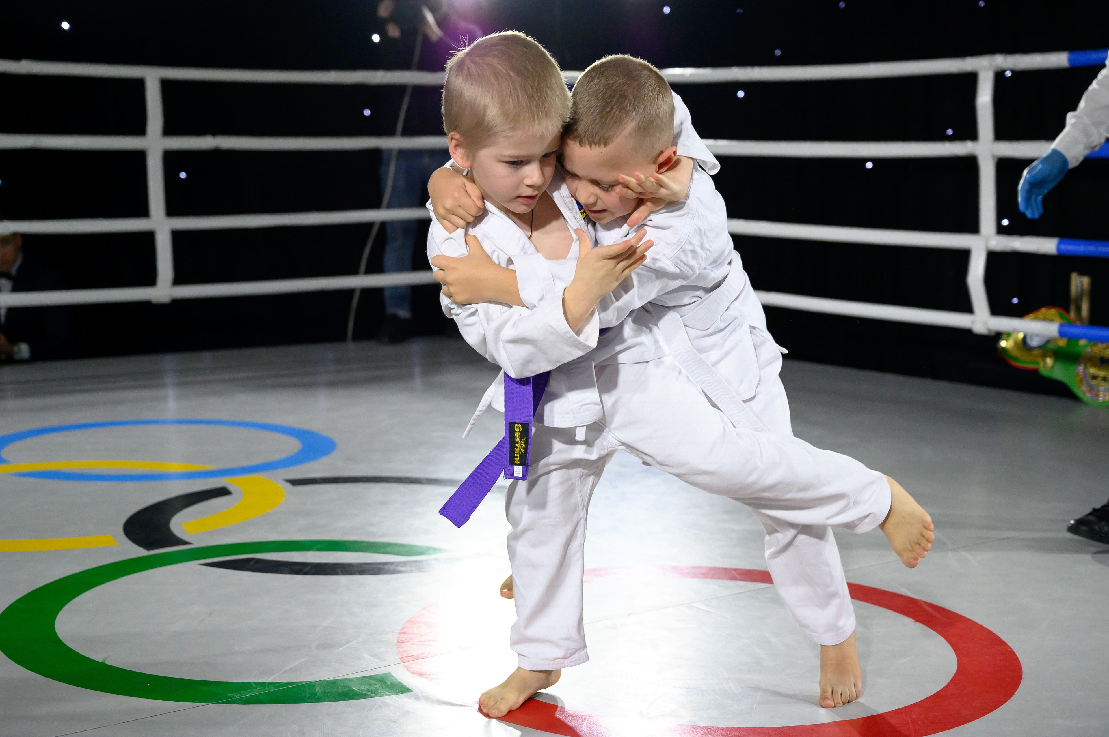Вільна боротьба на Позняках у Fight Club Irbis